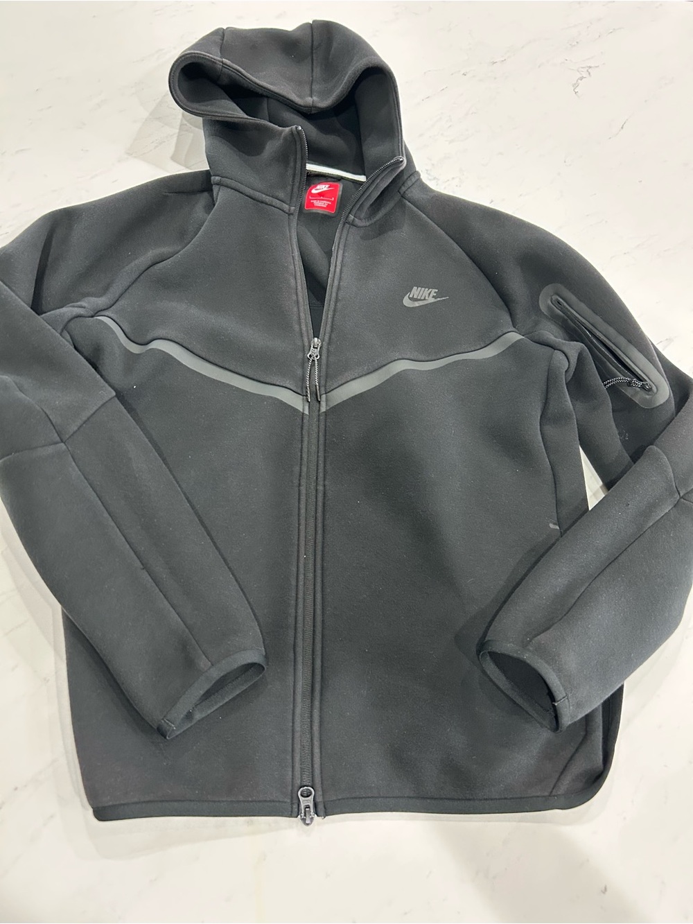 Nike Men's Black Hooded Lightweight Jacket with Reflective Trim